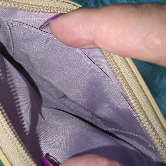 Coach Beige Patent Leather Signature Wristlet - Picture 4 of 4